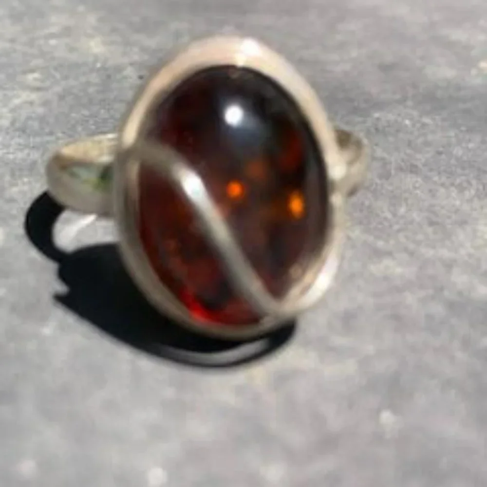 Beautiful custom made ring with Amber stone - Picture 4 of 10